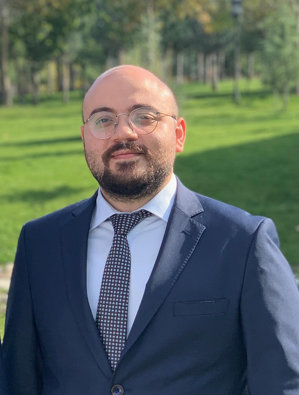 Dr. Osman Gazi Güçlütürk